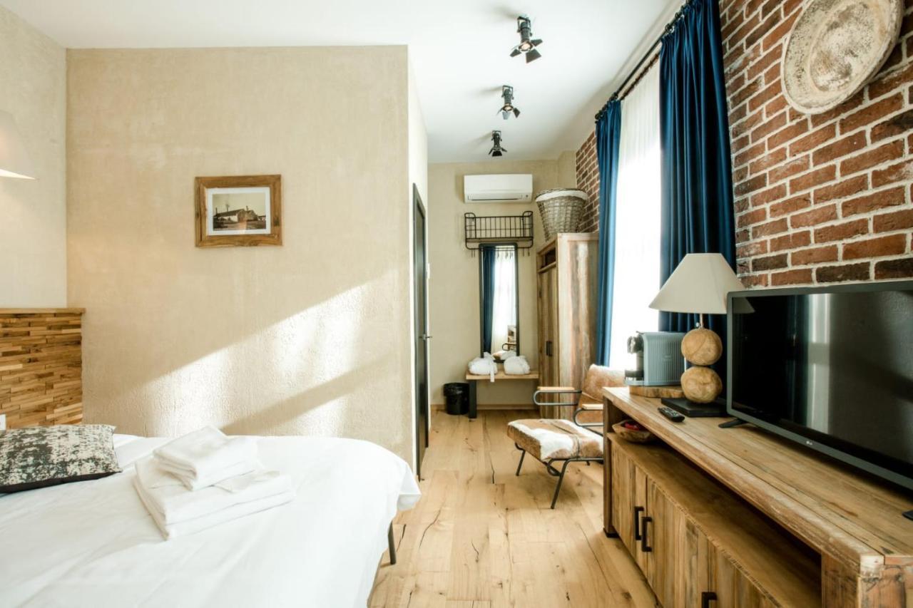 Acsa Inn Крайова Экстерьер фото