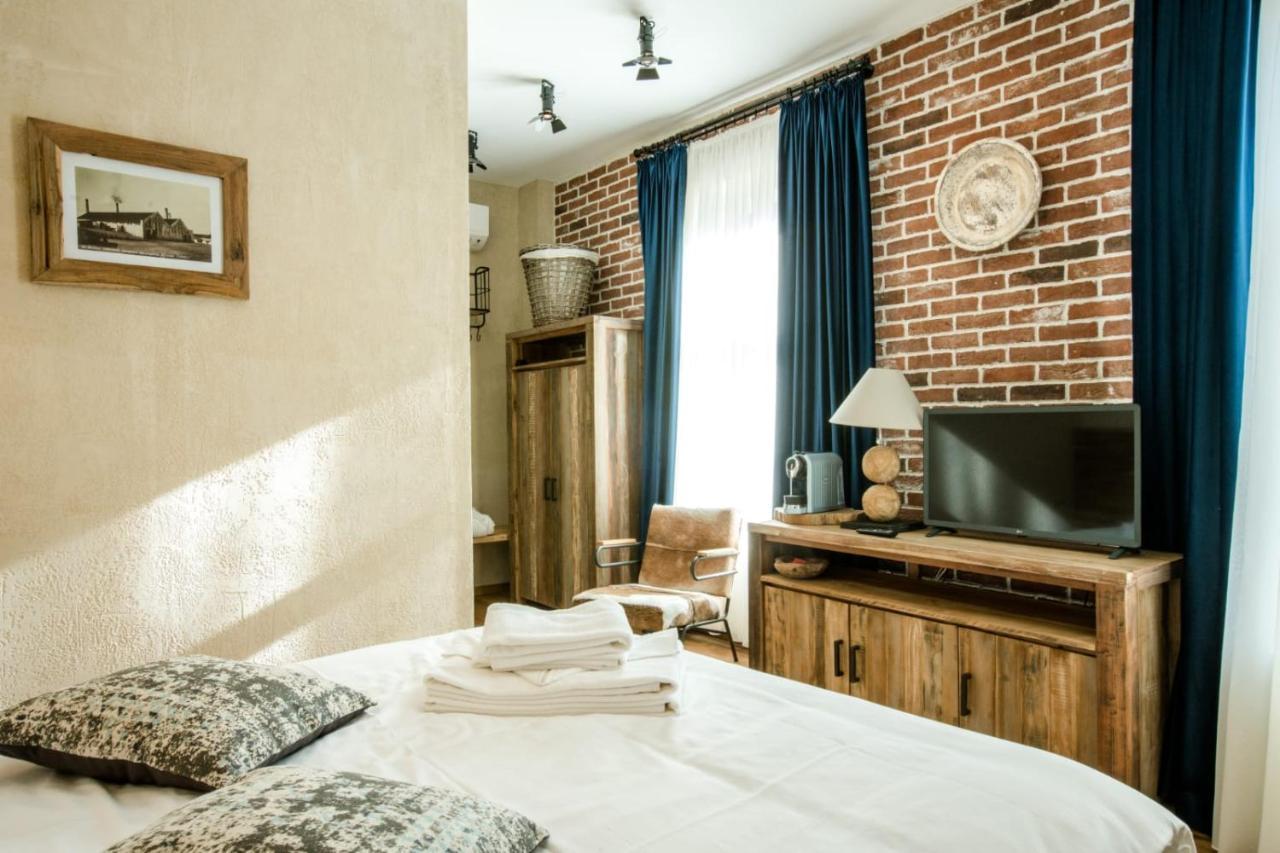 Acsa Inn Крайова Экстерьер фото